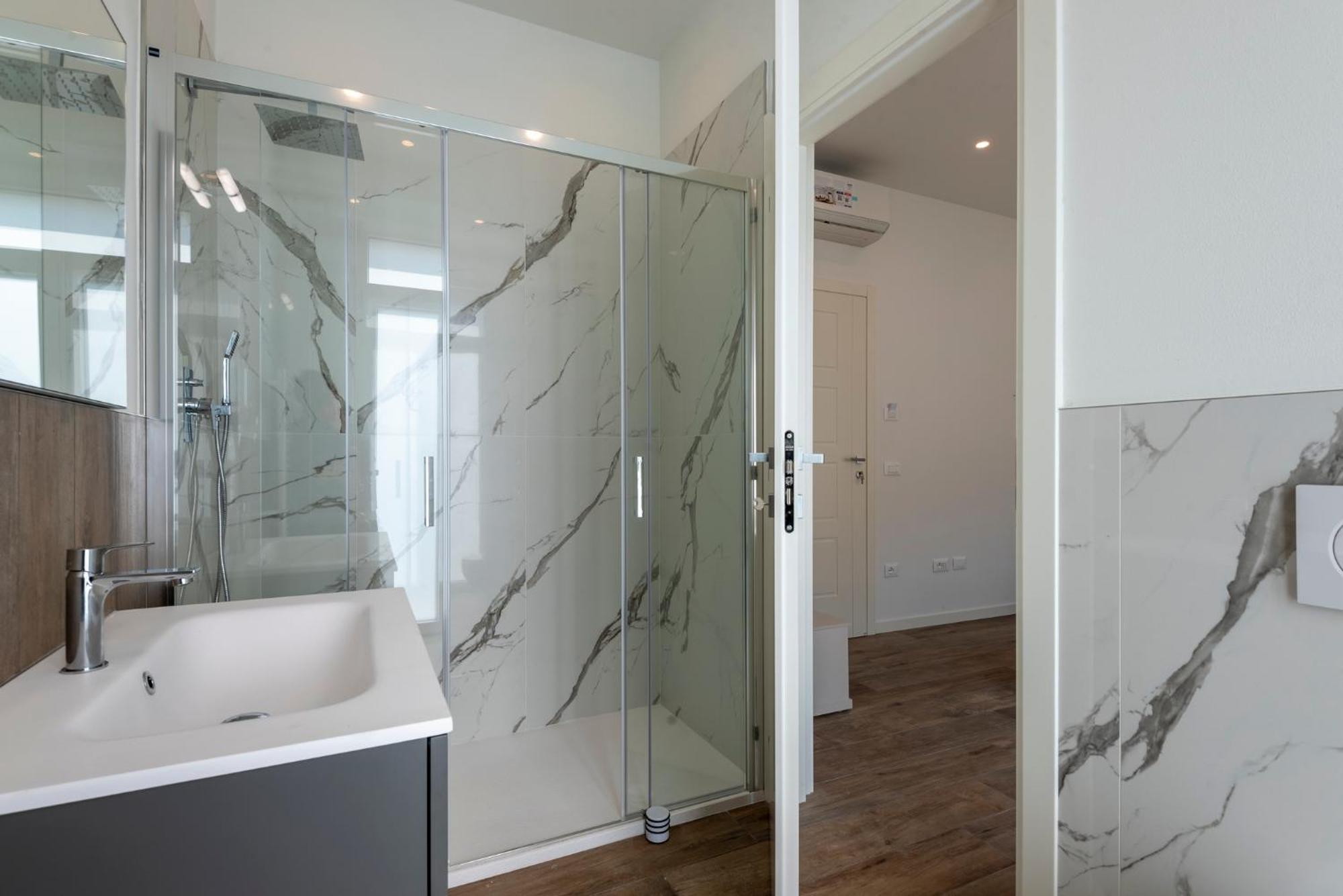 Iarsera Rooms And Apartment Lucca Bagian luar foto