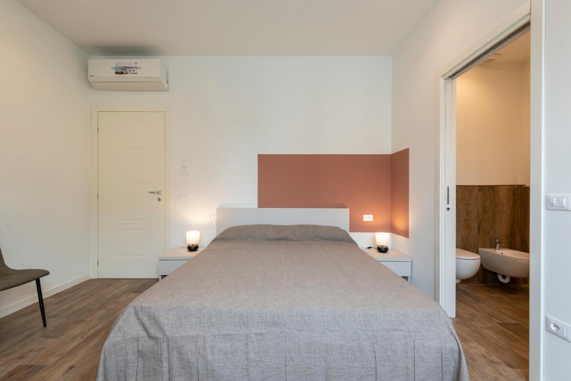 Iarsera Rooms And Apartment Lucca Bagian luar foto