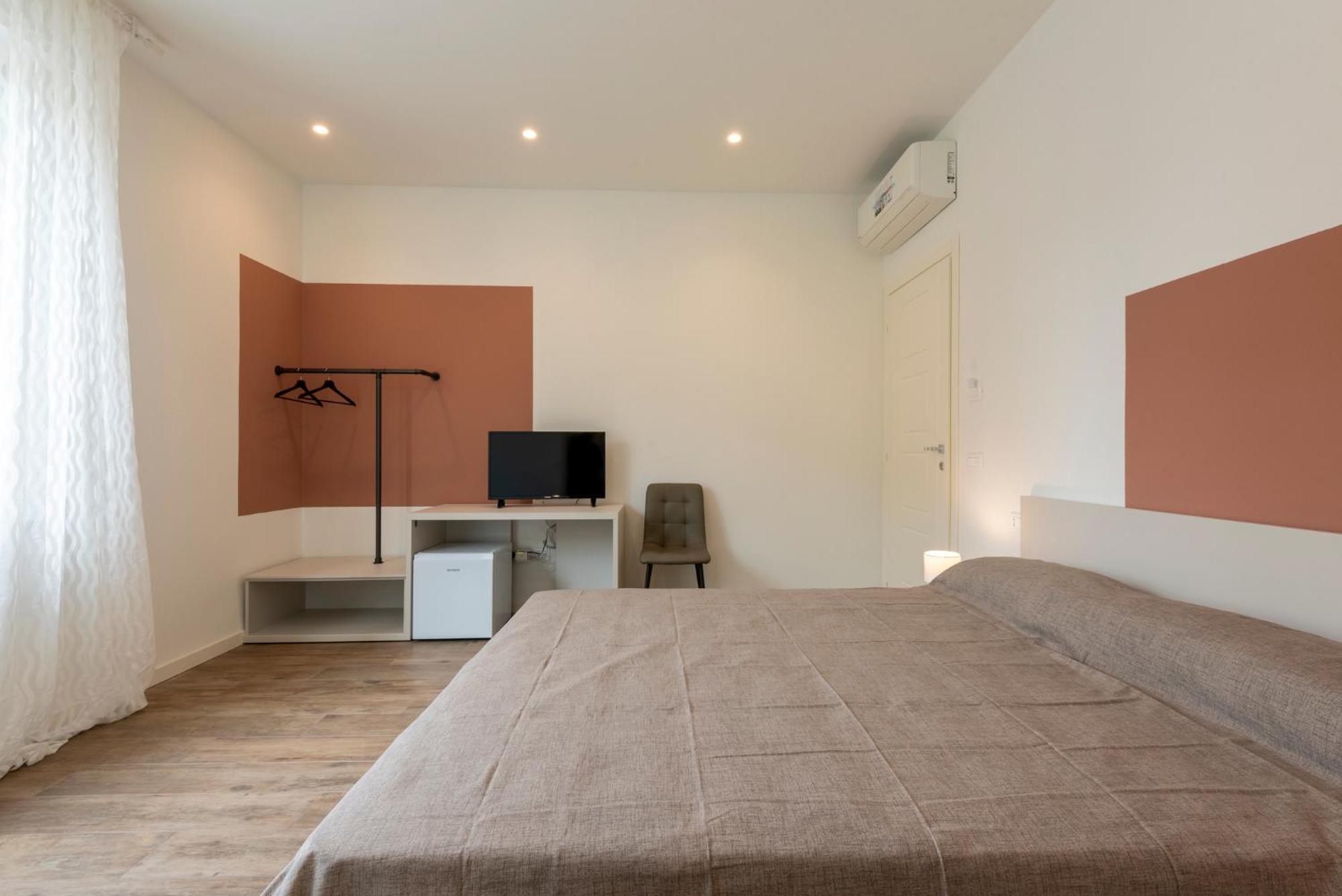 Iarsera Rooms And Apartment Lucca Bagian luar foto
